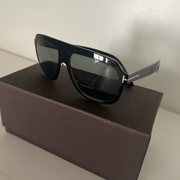 Tom Ford - Picture 6 of 8